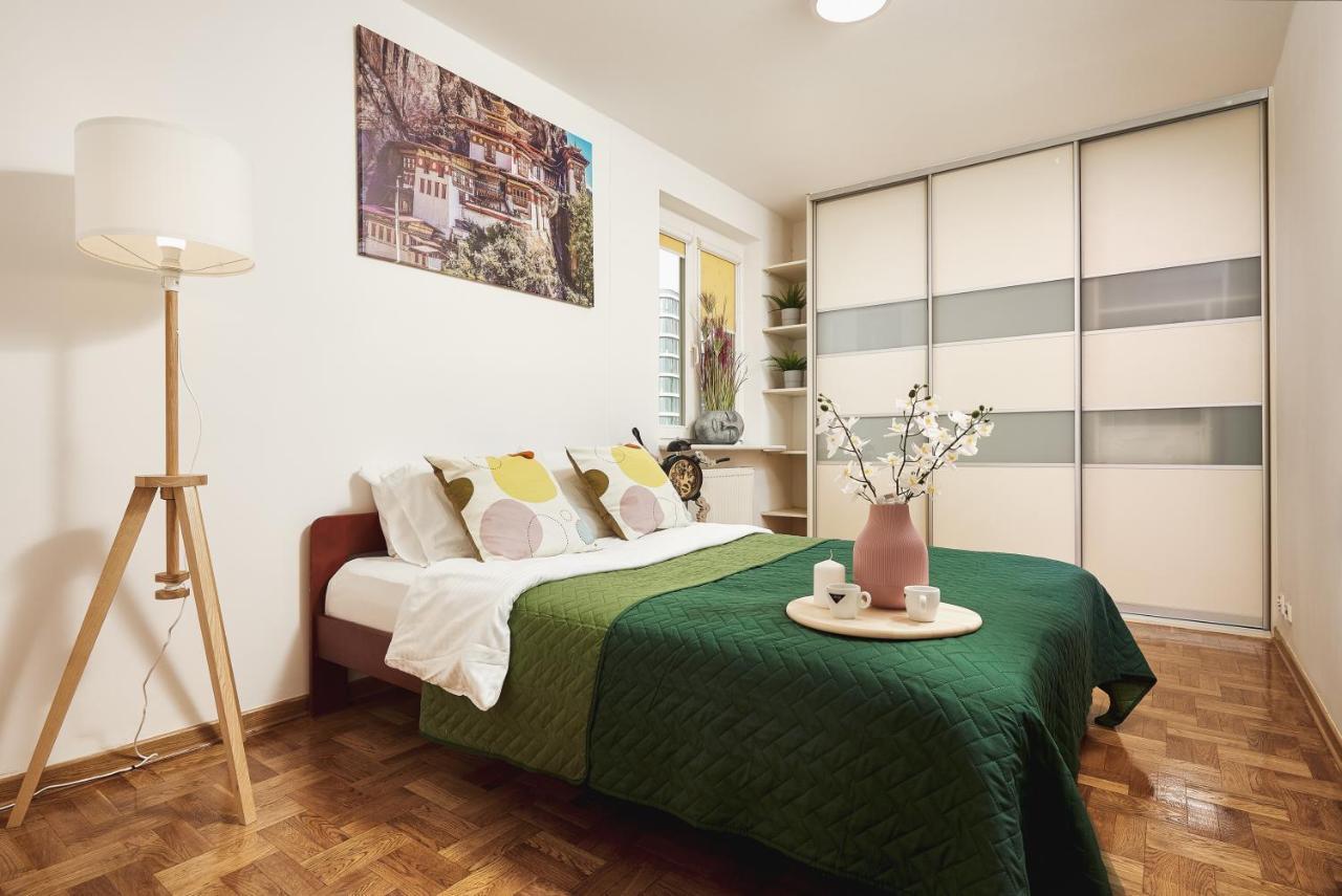 Lumina Spacious Apartment Near The Railway Station 바르샤바 외부 사진