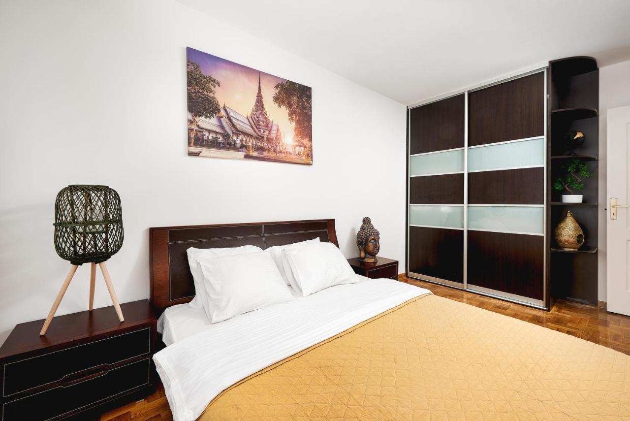 Lumina Spacious Apartment Near The Railway Station 바르샤바 외부 사진